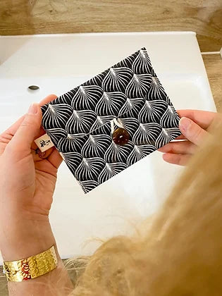 Pochette savon imperméable - Nenuphar Noir